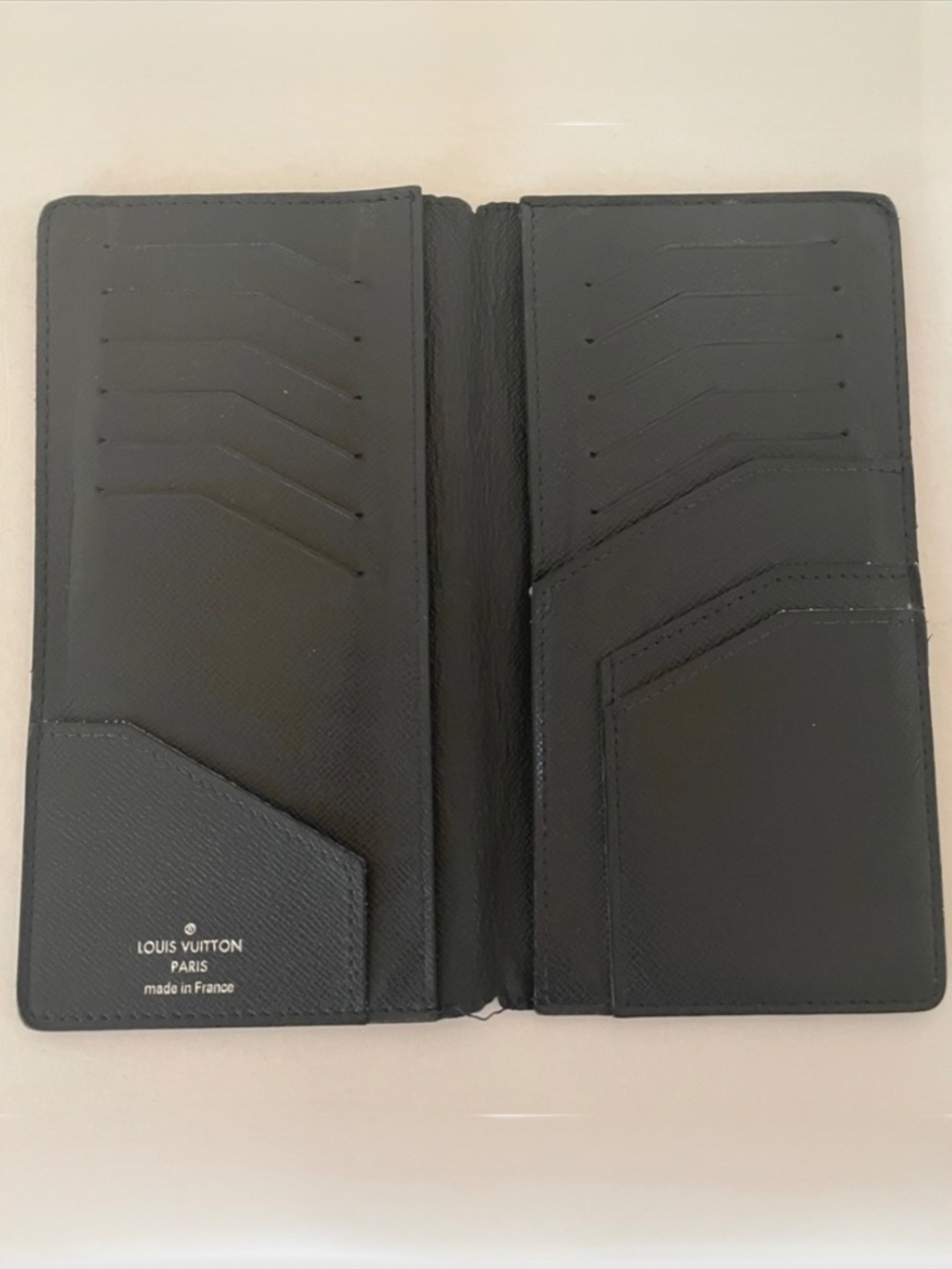 Louis Vuitton Taiga Leather Bifold Wallet/Passport Holder Unisex